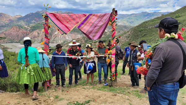 ENTREGA DE CAMINO DE 1+6 KM Y DOS SISTEMAS DE RIEGO PARA LAS COMUNIDADES DE JOQONKIRI Y TIQUIRA