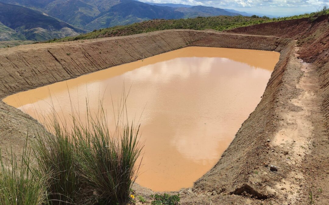 CONSTRUCCIÓN DE ATAJADOS PARA ALMACENAMIENTO DE AGUA PARA LA SUB CENTRAL JALAQUERI